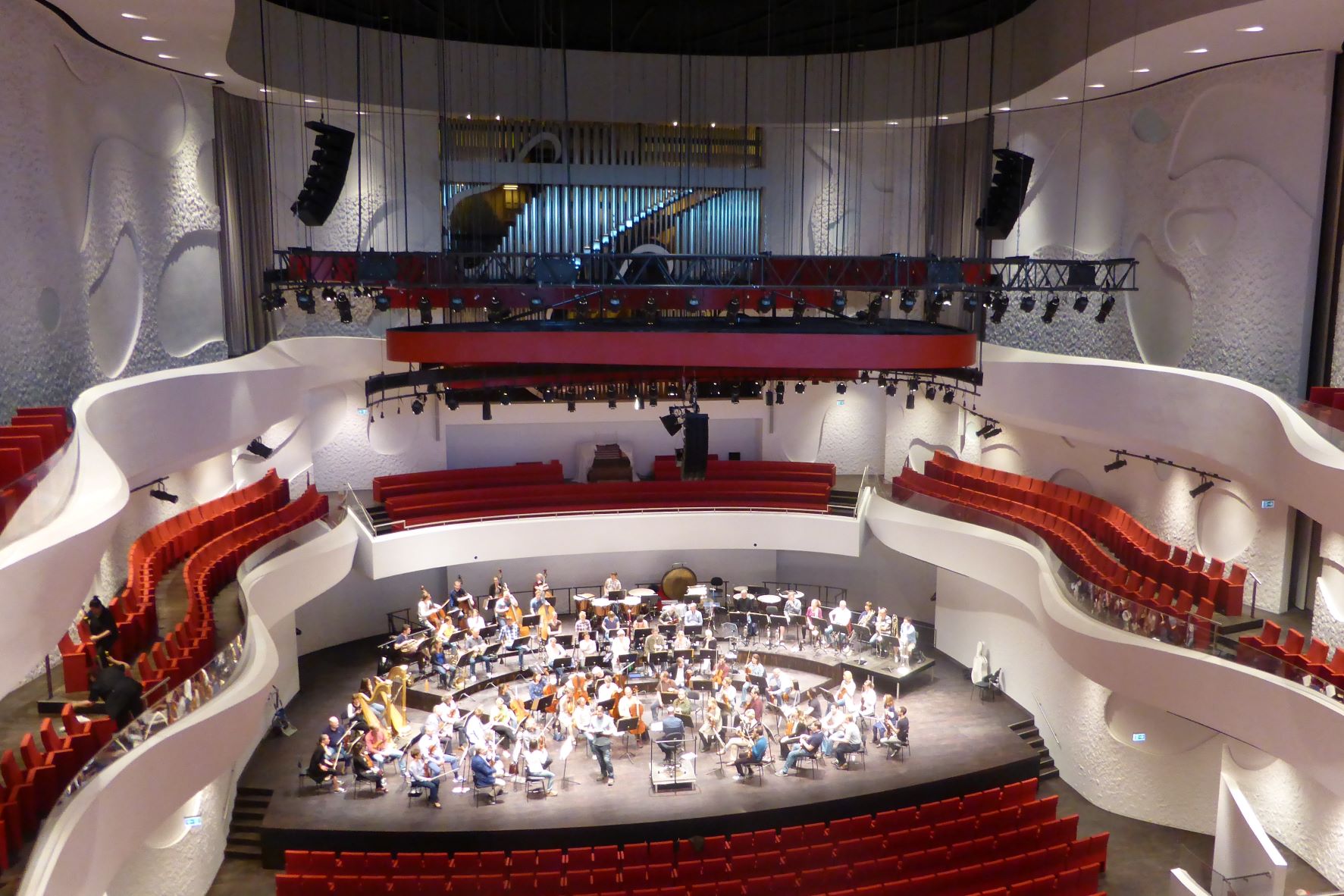 Blick in den Konzertsaal | © SBS Bühnentechnik