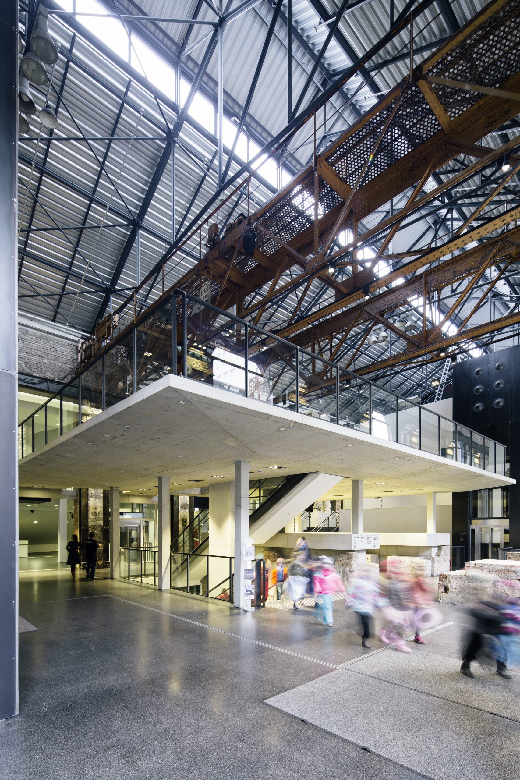 Theatre foyer with historic steel beams I © Oliver Killig