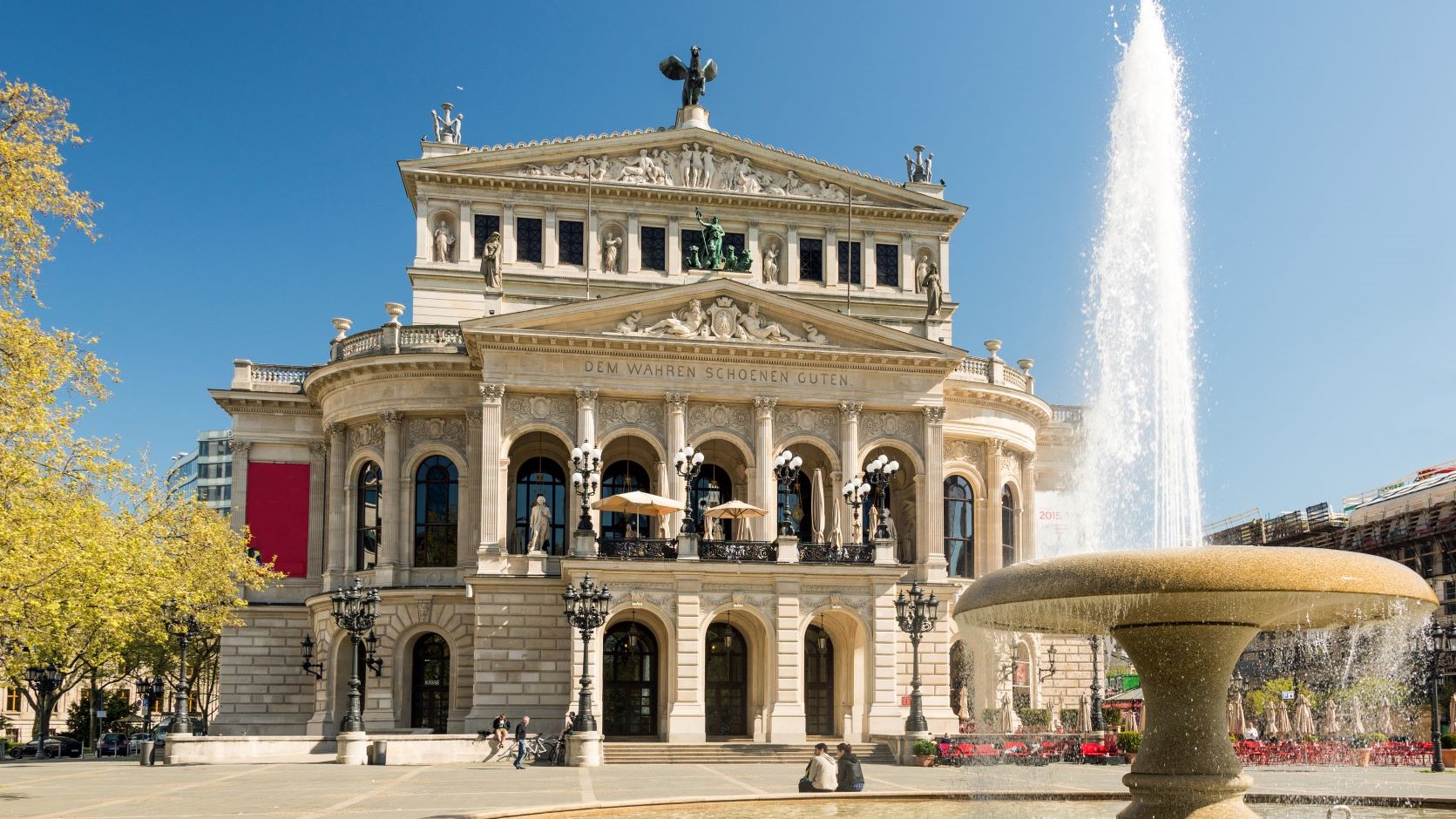 Exterior of the Alte Oper Frankfurt I © djama (Fotolia)